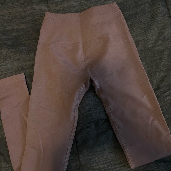 Alphalete Amplify Leggings - Picture 3 of 3